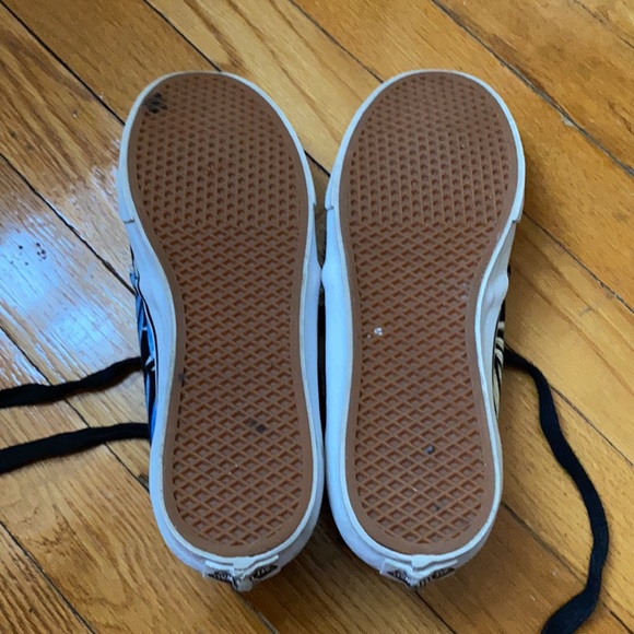 Tropical VANS - Picture 3 of 9